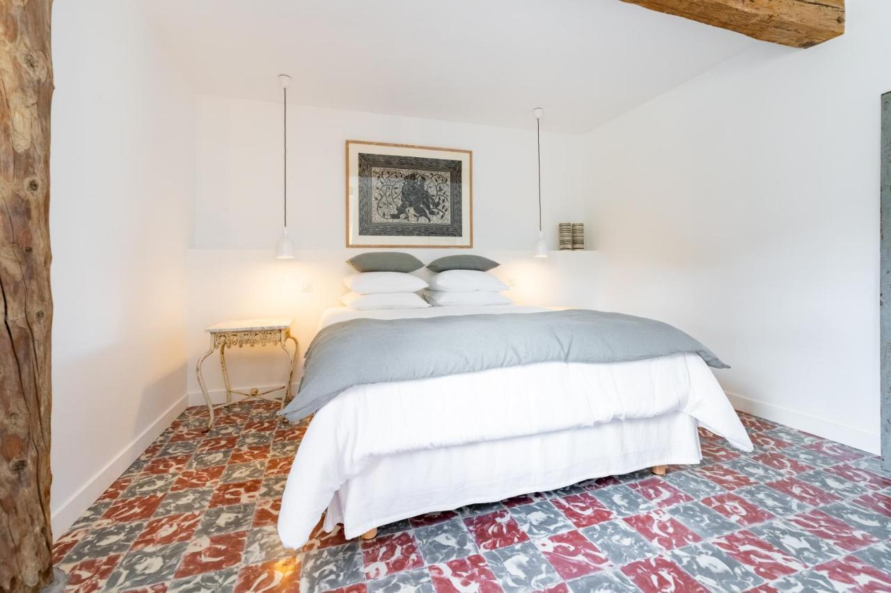 Saint-Siffret La Cour St Siffret- Uzes Bed & Breakfast エクステリア 写真